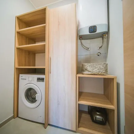 Villa Banjole, Moderna Sa Bazenom, Blizu Plaze